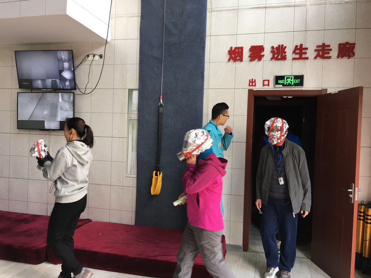 ��������ԾȺ��������ݾ����(d��ng)