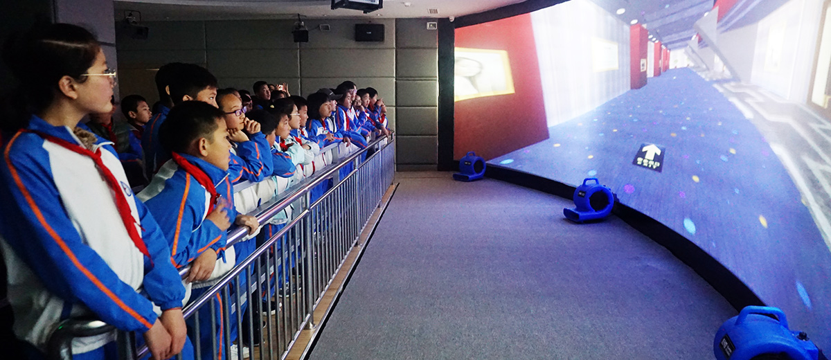 ��Ȼ�ĺ��w��^���O