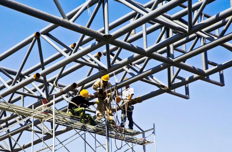 �\�]�K��(y��ng)��