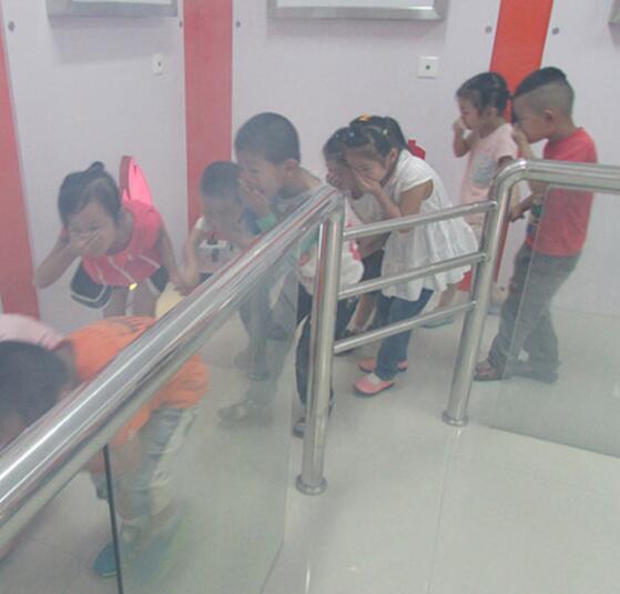 ģ�M��������