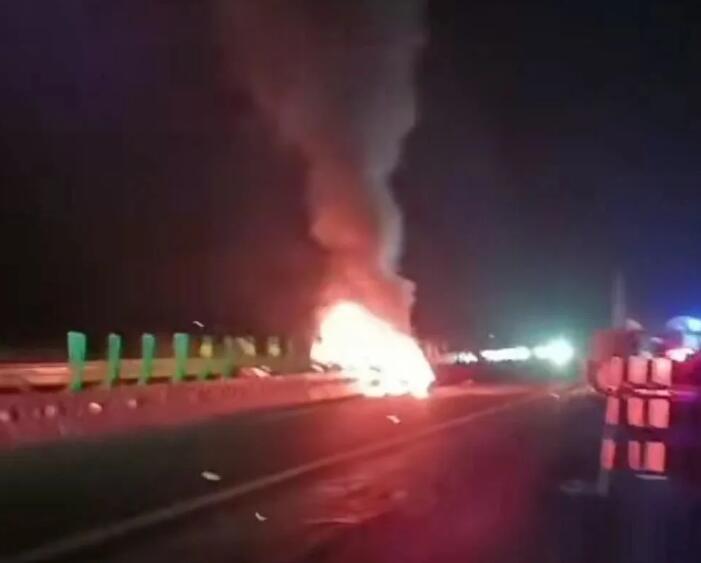 電車起火如何自救