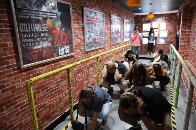 ����ģ�M�w�